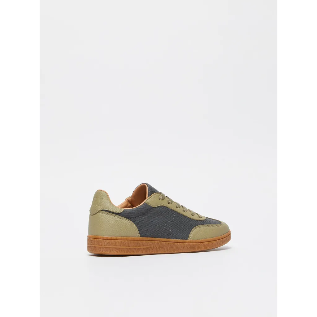 Sneakers Madre_003.webp